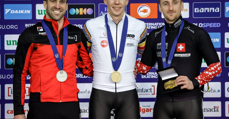 LIVIO WENGER REMPORTE LA PREMIÈRE MÉDAILLE DE L'HISTOIRE DES CHAMPIONNATS DU MONDE DE PATINAGE DE VITESSE POUR LA SUISSE